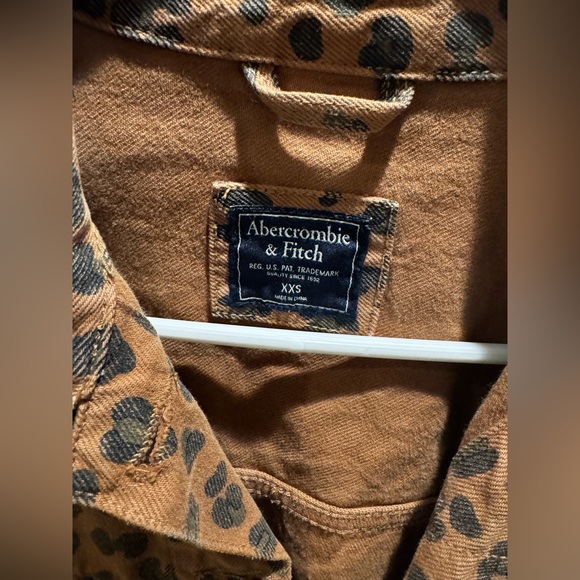 Abercrombie & Fitch Tan Leopard Print Jacket - Picture 2 of 5